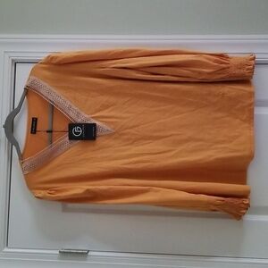 NWT. Funlingo long sleeve pullover in golden honey color
